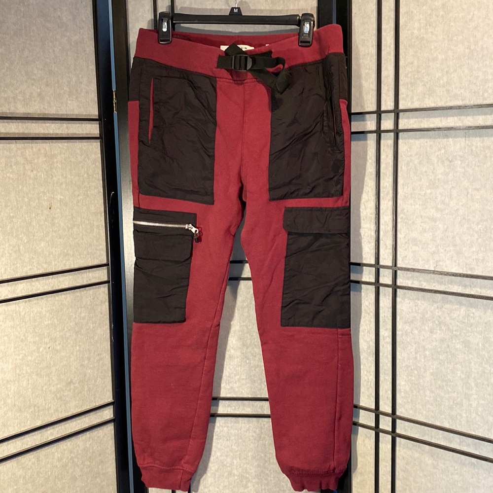 Pacsun fleece joggers size M pockets belted detail